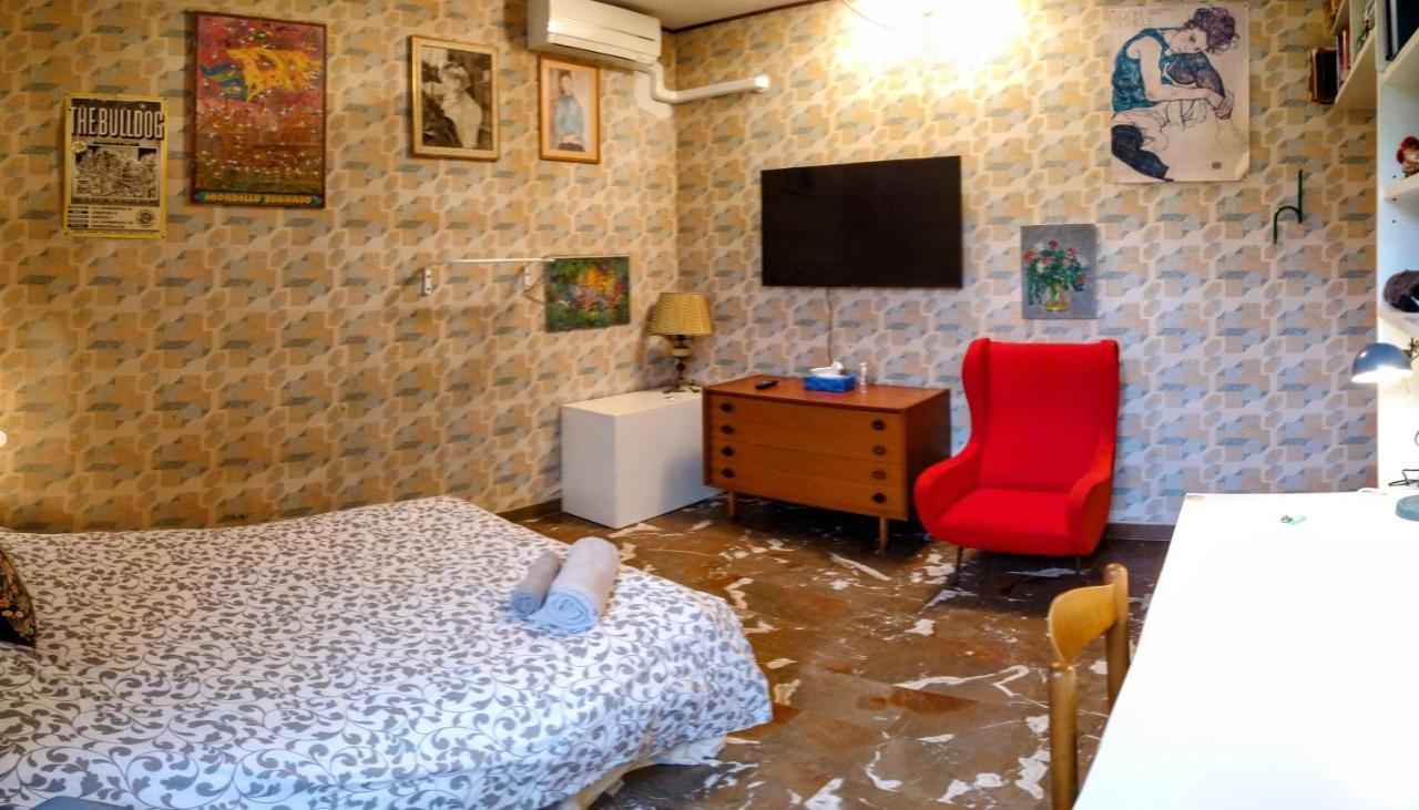 Rainbow Rooms Pisa Luaran gambar